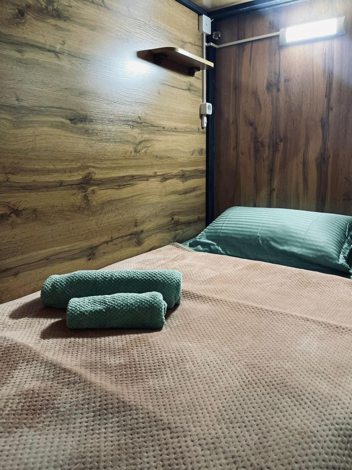 Hostel Kochevnik Capsule Hotel Almatı Dış mekan fotoğraf